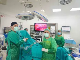 Video yardımlı toraks cerrahisi (VATS) tekniği akciğer kanserinde başarıyla gerçekleştiriliyor
