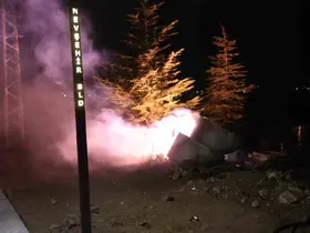Yağmur kısa devre yaptırdı, elektrik kablosu alev alev yandı
