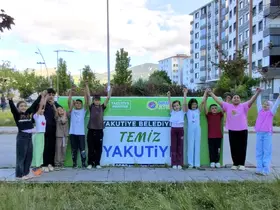 Yakutiye Belediyesi’nden estetik ve çevre dostu yeni çöp konteyner sistemi
