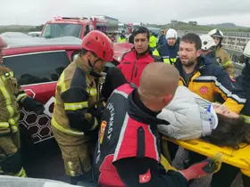 Yalova’da tır otomobille çarpıştı: 4 yaralı
