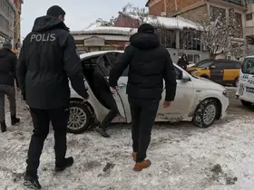 Yaşı küçük çocuklara alkol satan şahıs hakkında adli işlem yapıldı

