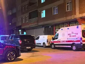 Yaşlı adam evinde ölü bulundu
