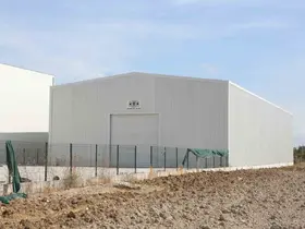 Yaylacık’ta kaçak iş yeri yıkıldı
