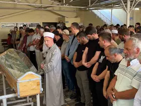 Yeğeni tarafından pala ile öldürülen adam toprağa verildi
