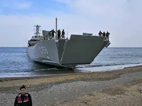 Yeni Tip Çıkarma Gemisi Ç-159 Yalova kıyısında test edildi
