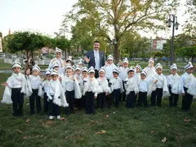 Yenişehir’de sünnet şöleni mutluluğu
