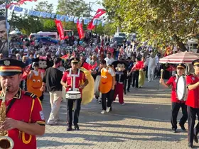 Yeşilçomlu Kavun Festivali bölge üreticisine pazar oluşturuyor
