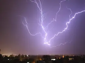 Yıldırım korku dolu anlar yaşattı