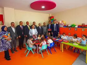 Yılmaz ve Milletvekili Gül öğrencilerle bir araya geldi
