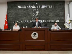 Yılmaz, yardımcılarını açıkladı
