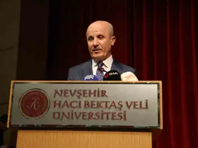 YÖK Başkanı Özvar: "Mezuniyet bir son değil, hayat boyu öğrenmenin yeni başlangıcıdır"
