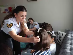 Yozgat İl Jandarma Komutanlığı kız çocuklarını unutmadı
