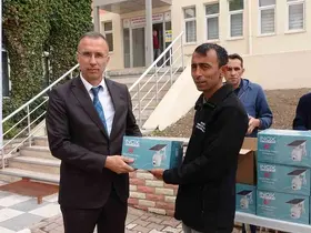 Yozgat’ta 68 çiftçiye kamera seti ve kamp lambası dağıtıldı
