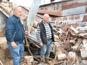 Yozgat’ta ahır çöktü, hayvanlar AFAD’ın yardımıyla kurtarıldı
