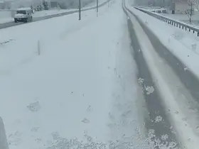 Yozgat’ta karayolları ekipleri kar mesaisinde
