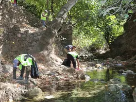 Yüceli vadisi ve şelalesinde temizlik seferberliği
