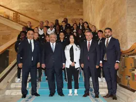 Yüksekova Spor Kulübü’nden MHP Genel Başkan Yardımcısı Yıldız’a ziyaret
