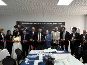 Yüksekova’da ‘Astronomi, Havacılık ve Uzay Atölyesi’ açıldı
