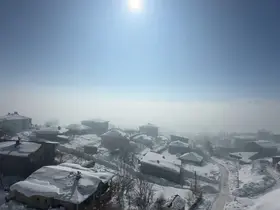 Yüksekova’da buz sarkıtları 3 metreyi aştı
