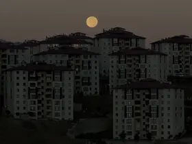 Yüksekova’da dolunay görsel şölen yaşattı
