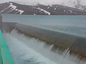 Yüksekova’nın mavi gerdanlığı Dilimli Barajı tam kapasiteye ulaştı
