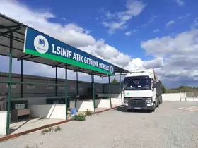Yunusemre’de 3 bin 200 kilogram ilaç toprağı zehirlemeden imha edildi
