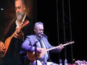 Yunusemre’de 30 Ağustos coşkusu Tolga Çandar’ın türküleriyle taçlandı
