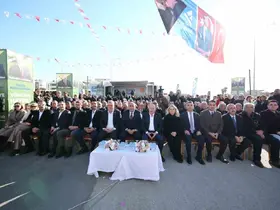 Yüreğir Belediyesi Özgür Mahalle Parkı törenle açıldı
