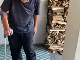 Yürümekte zorlanan 76 yaşındaki adamın huzurevine yerleştirilme talebi

