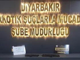 Yuttukları 1 kilo 280 gram uyuşturucu madde ile yakalanan 2 kişi tutuklandı
