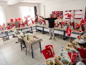 Zeytin kültürü minik şeflerle geleceğe taşınıyor
