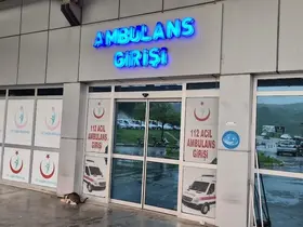 Zonguldak’ta minibüs motosikletle çarpıştı: 17 yaşındaki sürücü ağır yaralandı
