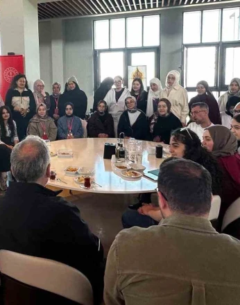 15 farklı ülkeden gelen öğrenciler, Ahlat Cumhurbaşkanlığı Külliyesi’nde ağırlandı 