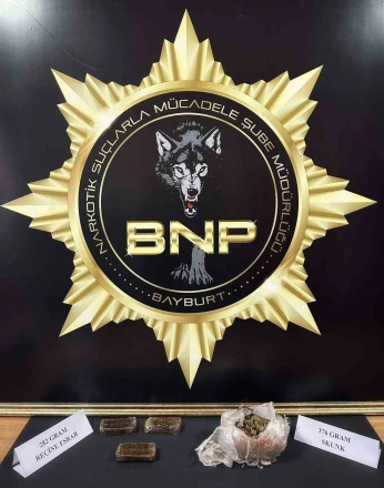 3 kiloya yakın uyuşturucunun Bayburt’a girişi engellendi