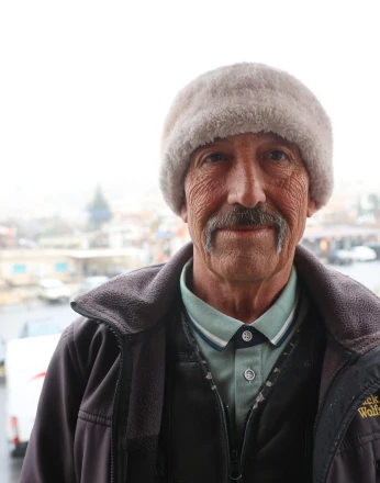 9 dil biliyor, gören şaşırıyor