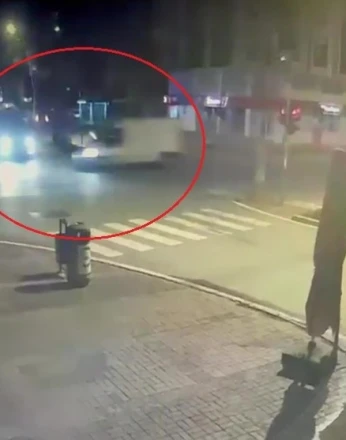 Ambulansa çarpan aracın sürücüsü alkollü çıktı