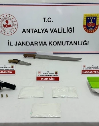 Antalya’da 1 kilo 350 gram kokain ele geçirildi