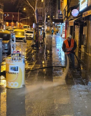 Ardahan’da Belediyeden bahar temizliği 