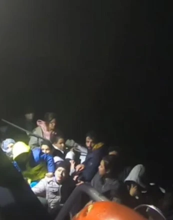 Aydın açıklarında 30 düzensiz göçmen kurtarıldı