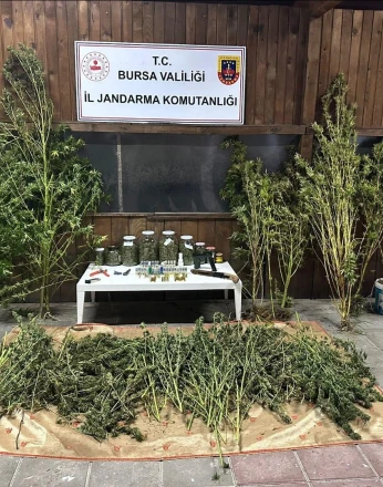 Bursa’da 9 kilo 400 gram esrar ele geçirildi