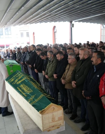 Cansız bedenleri 9. günde bulunan anne-oğul toprağa verildi