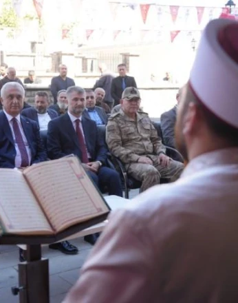 CHP döneminde yıkılan Murat Paşa Camisi 85 yıl sonra yeniden ibadete açıldı
