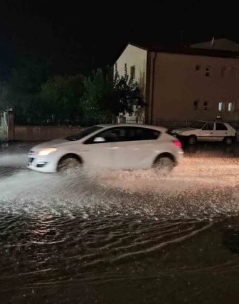 Edirne, Balkanlar’dan gelen soğuk havanın etkisi altına girdi