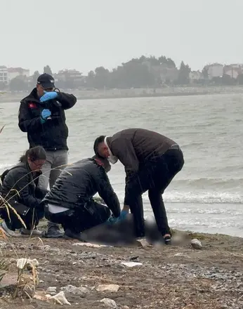 Eğirdir Gölü kenarında erkek cesedi bulundu