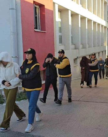 Fuhuş yaptıran masaj salonlarına operasyon: 14 tutuklama