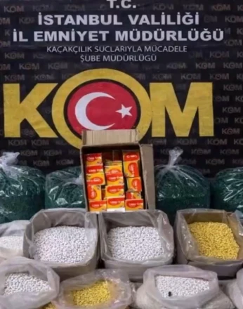 İstanbul'da sahte ve kaçak ilaç deposuna suçüstü baskın: 1,5 milyon sahte hap ele geçirildi, 2 gözaltı