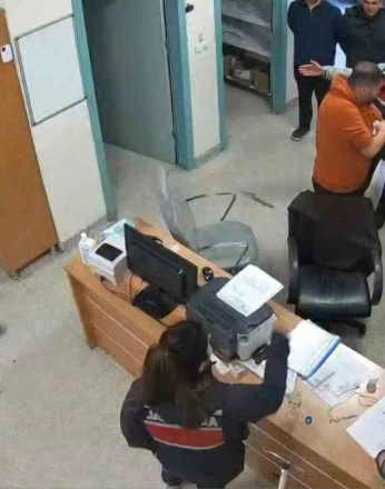 Jandarmanın alkol kontrolünü kabul etmeyen CHP’li başkan yardımcısı, hastanede de gerginlik çıkarmış 