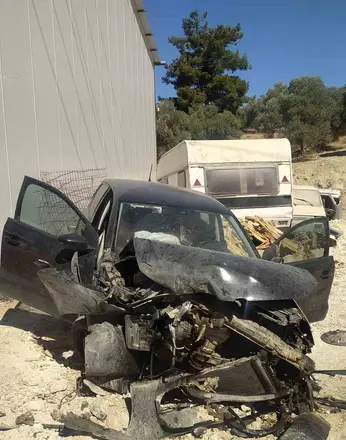 Kuşadası’nda trafik kazası: 2 yaralı