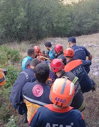 Mağarada yaralanan kadın, askeri helikopterle kurtarıldı