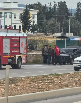 Otomobil alev alev yandı